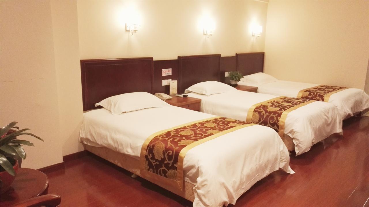 Greentree Inn Suzhou Central Circle Baihui Square Middle Yangchenghu Station Express Hotel 外观 照片