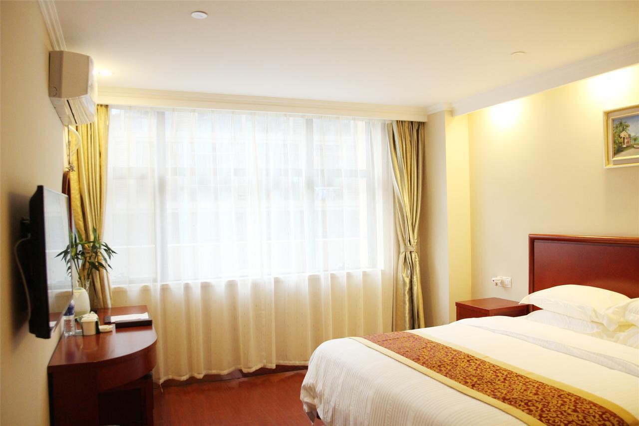 Greentree Inn Suzhou Central Circle Baihui Square Middle Yangchenghu Station Express Hotel 外观 照片