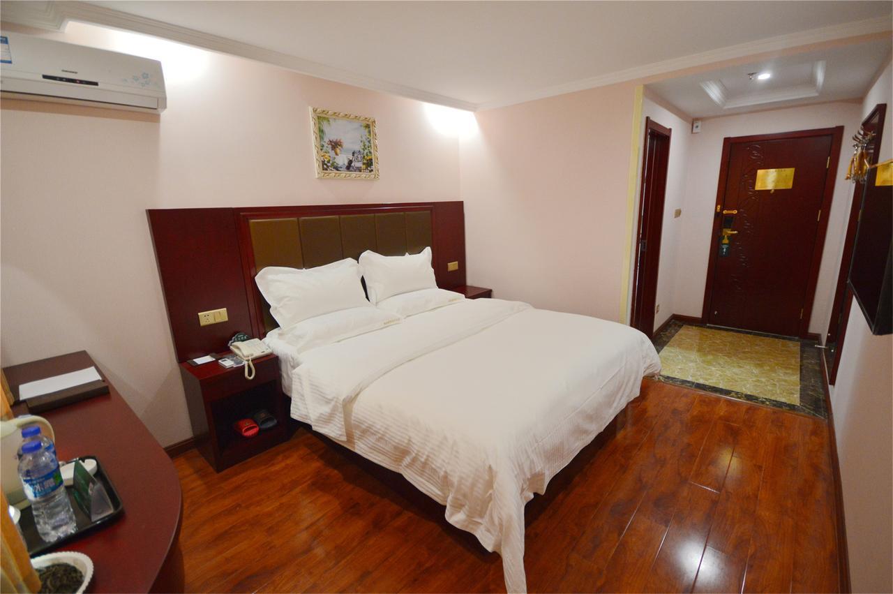 Greentree Inn Suzhou Central Circle Baihui Square Middle Yangchenghu Station Express Hotel 外观 照片
